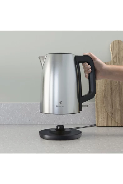 Electrolux Create 3 E3K1-3ST 1850 W 1.7 lt Çelik Kettle - 4