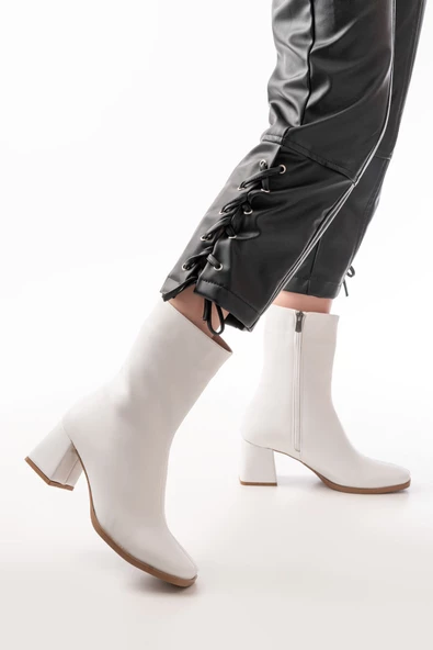 Beyaz Topuklu Fermuarlı Kadın Bot - 3