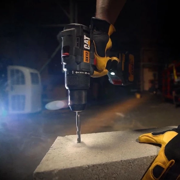CAT DX12K Çift Akülü Şarjlı Darbeli Matkap 18Volt/2.0Ah + DX71 Darbeli Tornavida Kombo Set - 3