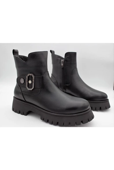 Hakiki Deri Kadın Bot Siyah Yandan Toka Detaylı Fermuarlı Bot - Resim 4