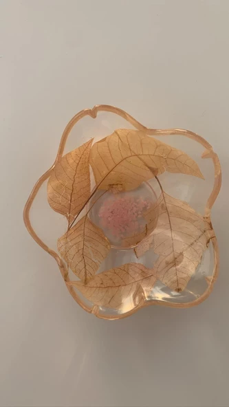 Şeffaf Epoksi İçinde Kurutulmuş Sarı Yaprak Ve Pembe Kum Süslemeli Çerezlik El Yapımı Hediyelik - 4