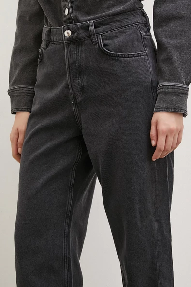 Yüksek Bel Kesik Paça Mom Jean Siyah - 4