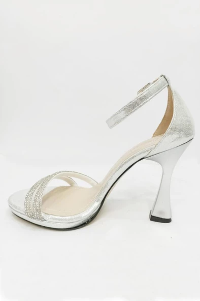 Gizem 803 Parlak Deri Kare Topuk Taşlı Kadın Sandalet - Resim 2