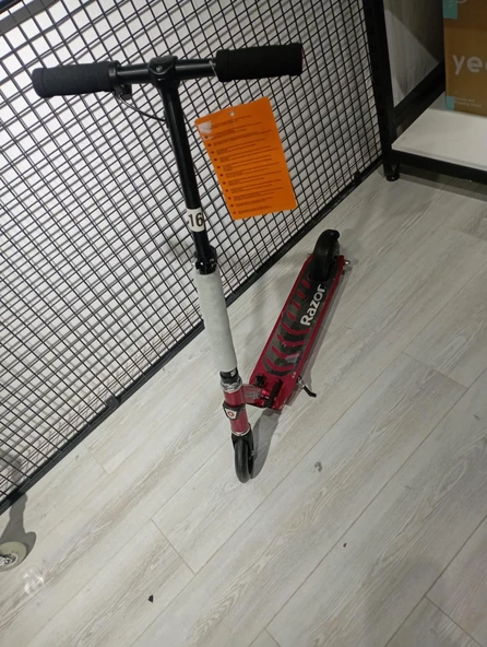 Razor Power A2 Elektrikli Scooter Red, Kırmızı (Teşhir&Outlet)