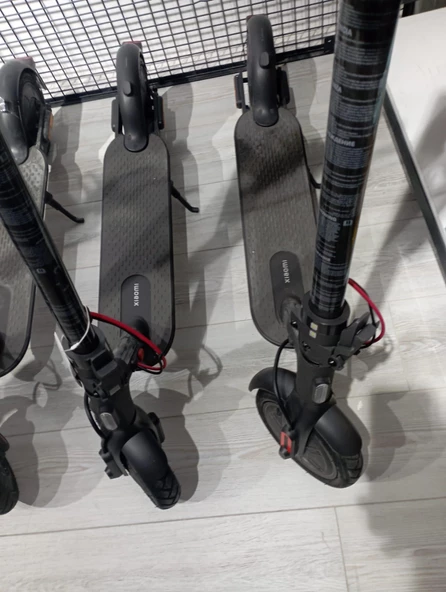 Xiaomi Electric Scooter 3Lite, Siyah, EU (Xiaomi Türkiye Garantili) (Teşhir & Outlet) - 9