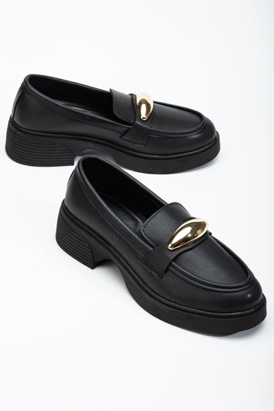 Kadın Günlük Ayakkabısı Siyah Oval Tokalı Saraçlı ürün görseli