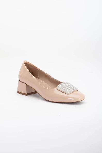 Büyük Numara Rugan Kare Taşlı Ten Kadın Kısa Topuklu Ayakkabı - Resim 4