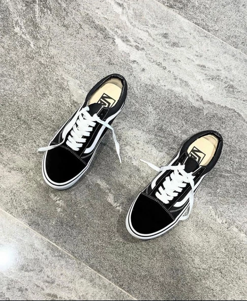 VANS OF THE VALL Siyah beyaz bayan sneaker