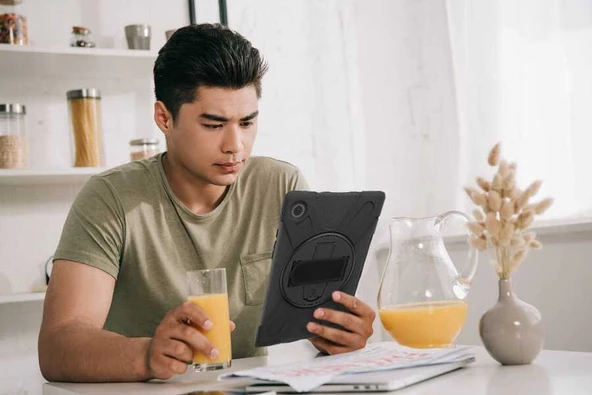 Samsung Galaxy Tab A8 10.5 SM-X200 (2021) - Tablet Kılıfı Boyun ip Askılı El Tutmaçlı Koruyucu Zırh Tank Defender Kılıf - Resim 4