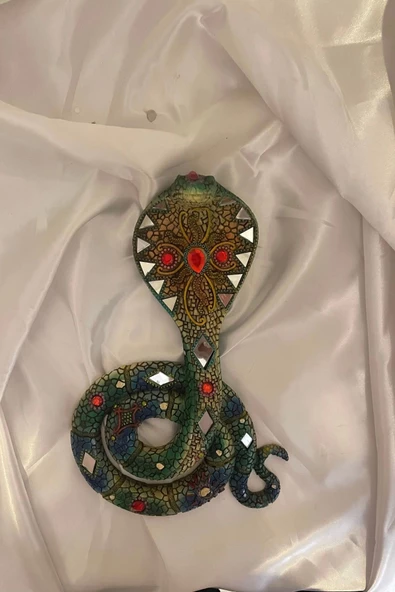 Sihirli Kral Kobra Yılan Figürü Duvar Süsü Mutlak Güç Değişim ürün görseli