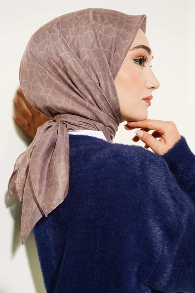 Çiçek Motif Desen Yazma Eşarp Gül Kurusu