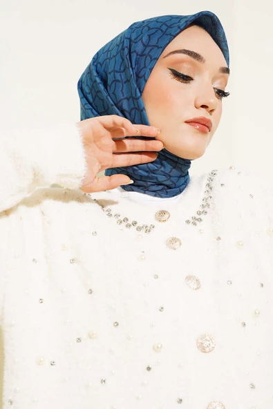 Çiçek Motif Desen Yazma Eşarp Lacivert