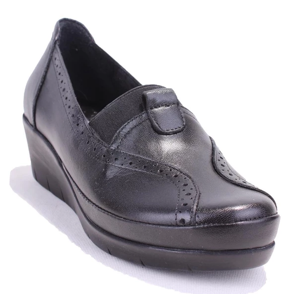 Dagoster DZA32-888 Siyah Ortopedik Günlük Deri Kadın Ayakkabı ürün görseli 1