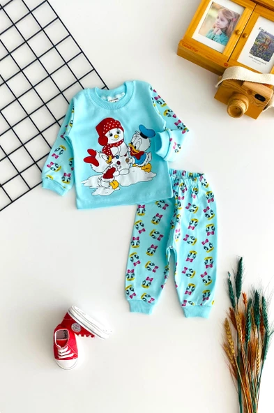 Neşeli Bebekler Baby Kardan Adamlı Baby Duck & Baby Daisy Duck Baskılı Pijama Takım Yeşil