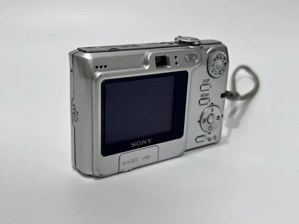 Sony Cybershot DSC-W35 7.2Mp Kompakt Dijital Fotoğraf Makinesi 2.El (Bataryasız) - 2