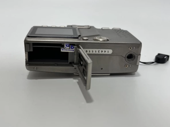 Konica Minolta Dimage G600 6Mp Kompakt Dijital Fotoğraf Makinesi 2.El - 6