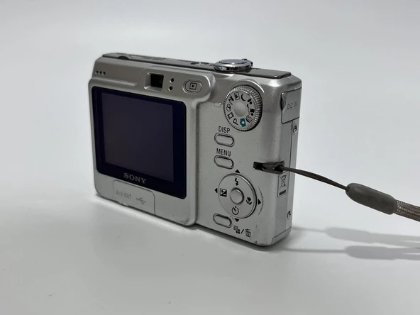 Sony Cybershot DSC-W35 7.2Mp Kompakt Dijital Fotoğraf Makinesi 2.El (Bataryasız) - 3