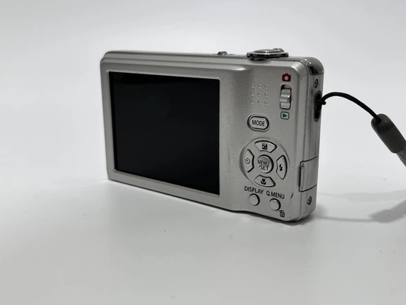 Panasonic Lumix DMC-F3 12Mp Kompakt Dijital Fotoğraf Makinesi 2.El - 3