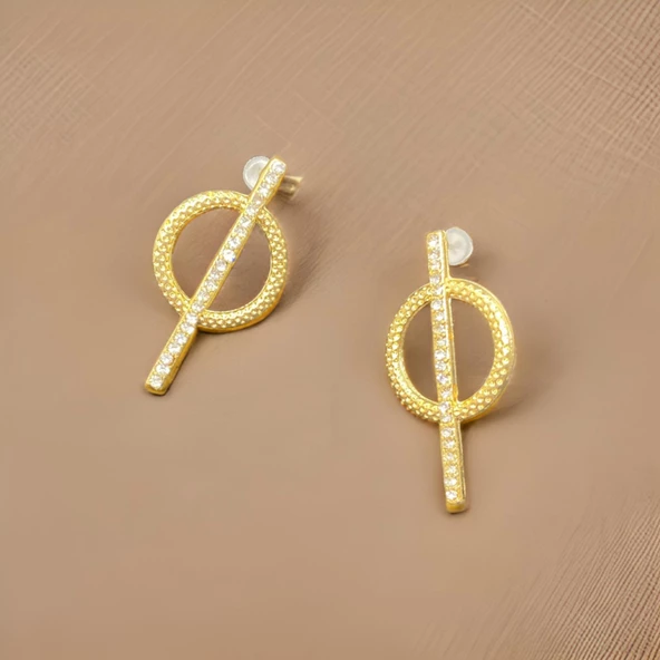 Gösterişli Gold Renk Parlak Taşlar Kadın Bijuteri Küpe