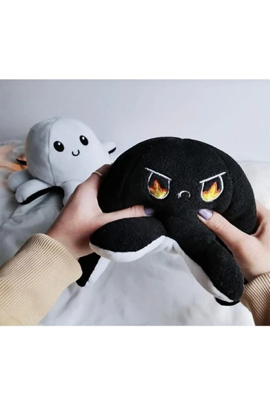 Mod Değiştiren Çift Yüzlü Sevimli Siyah Beyaz Peluş Ahtapot Yastık & Uyku Arkadaşı & Oyuncak - 2