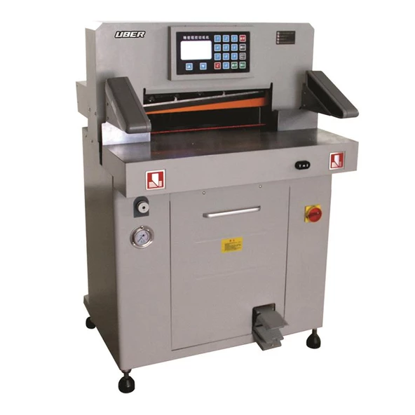 UBER PC520H HİDROLİK GİYOTİN