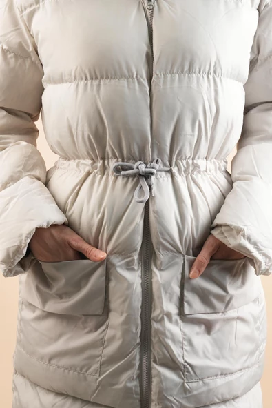 Çift Torba Cep Bel Detaylı Şişme Mont Kırık Beyaz - 5