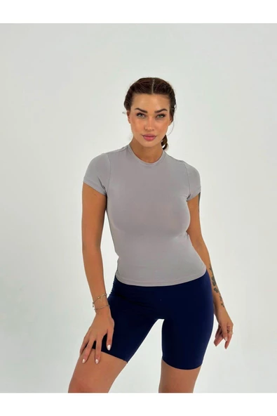 Maison La Femme Gri Fitted/vücuda Oturan Crop T-shirt