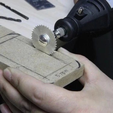 Metal 6 Parça Mini Matkap Ucu Ahşap Kesme Yuvarlak Çelik Bıçak Disk Testere Seti Kiti - 2