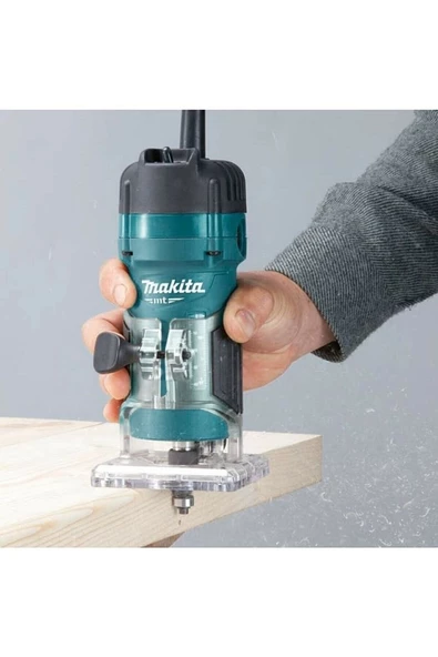 Makita M3702b Formika Traşlama - 2
