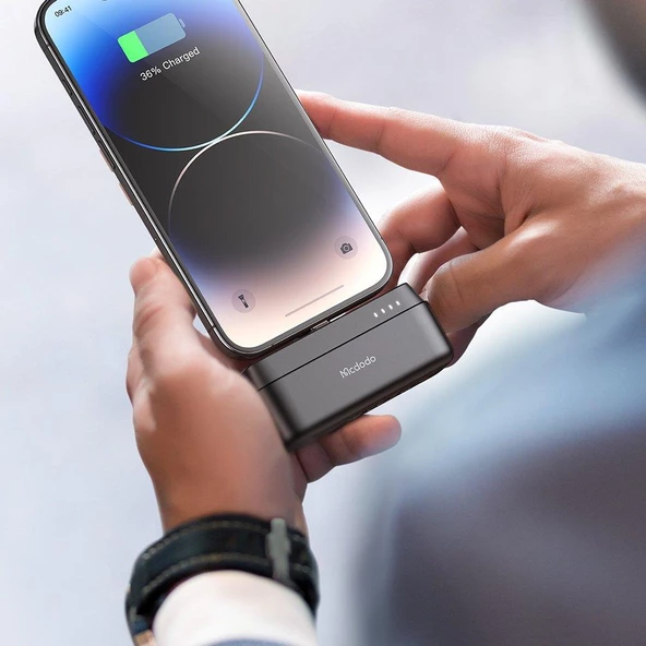 Mcdodo MC-6282 20w 5000mAh Lightning İphone Powerbank - Siyah - 4