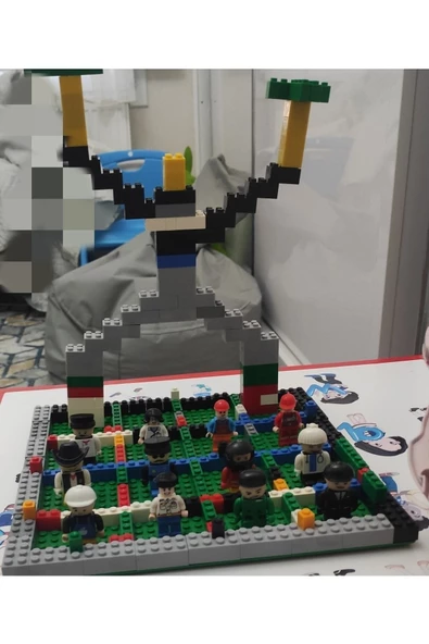 8 Figürlü Set Toplam 152 Parça Yapı Blok ve Figür Seti Mega Set - 2