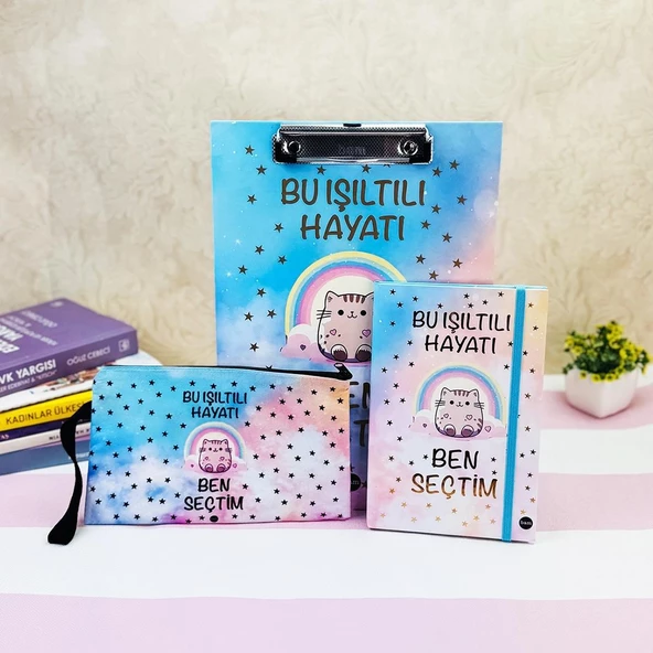 BU IŞILTILI HAYATI BEN SEÇTİM TASARIMLI ÖZEL KUTULU SEKRETERLİK LASTİKLİ DEFTER VE KALEMLİK SET