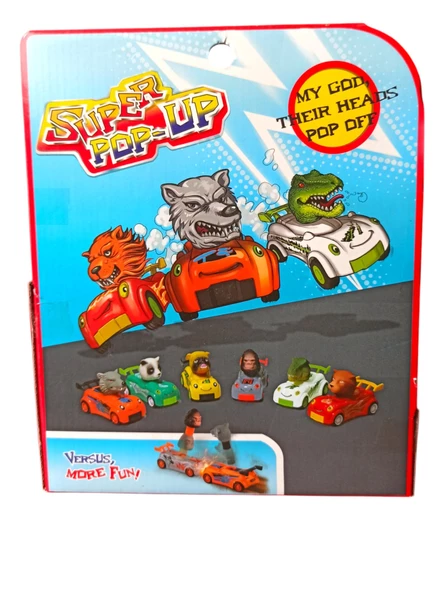 Sürprizlerle Dolu Yarış: Çarpınca Kafaları Fırlayan Hayvan Figürlü Arabalar! - 3