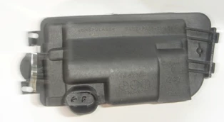 BMW 5 SERI- E39- 98/00; SİS LAMBASI SAĞ OVAL ÇİZGİLİ CAMLI (H7)(FAMELLA) - 2