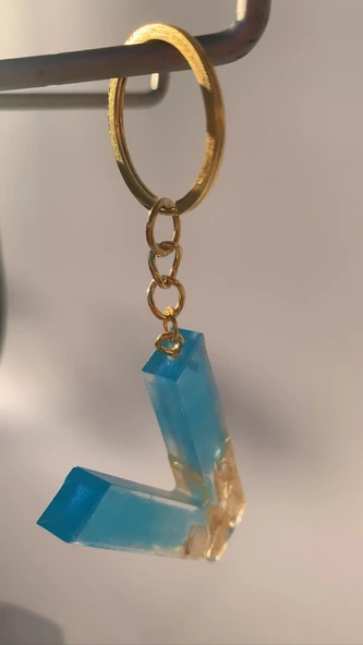 Deniz Mavisi Renk Gold Taşlı Gold Aksesuarlı V Harfi Şekil Epoksi Anahtarlık El Yapımı Hediyelik - 6