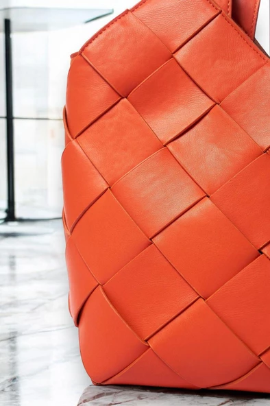 İSOLA El Ve Kol Çantası Olarak Tasarlanmış Suni Deri Bayan Omuz Çantası SL.73634390.2 - Resim 3