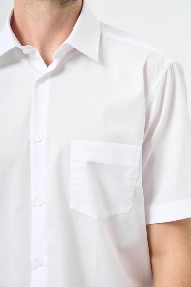 Beyaz Kısa Kol Düz Bez Ayağı Sert Yaka Cepli Pamuklu Classic Comfort Fit Gömlek 1004240925 - Resim 3