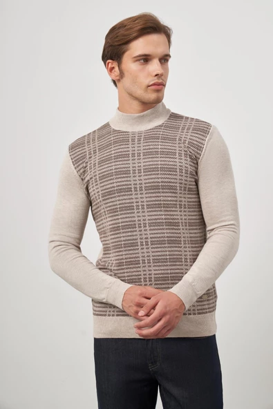 Bej Uzun Kol Kendinden Desenli Örme Yarım Balıkçı Yaka Classic Comfort Fit Triko 1012245158 ürün görseli