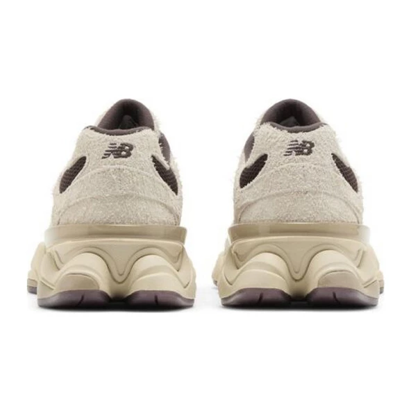 Sydney McLaughlin-Levrone x 9060 Linen Black Coffee - 3