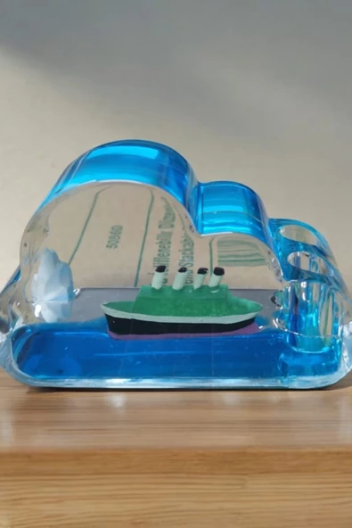 Batmayan Gemi Temalı Kalemlik - Masaüstü Dekoratif Kalem Standı - 3