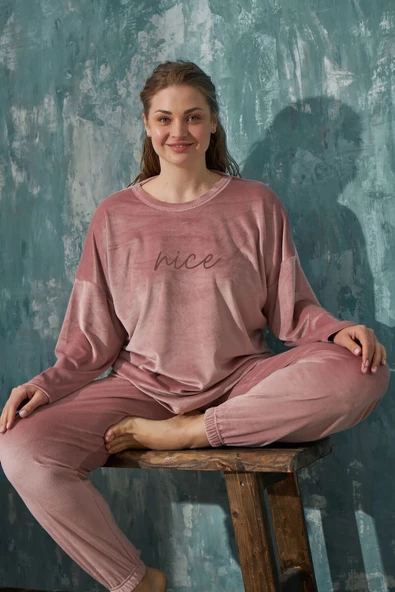 Bisiklet Yaka Bilek Lastikli/Manşetli Kadife Kışlık Uzun Kol Pijama Takımı - 8