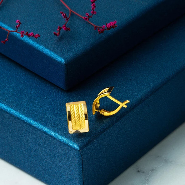 Hasır 14 Ayar Altın Kadın Küpe - Resim 3