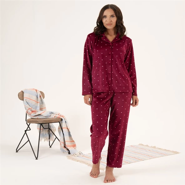 Estiva Yıldız Desen Önden Düğmeli Kadife Bayan Pijama Takım