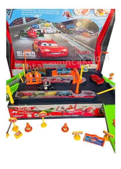 Cars Şimşek Mcqueen Otopark Oyun Seti - 1