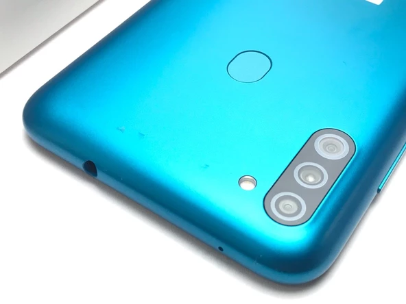 Samsung Galaxy M11 Mavi 32 GB / 3 GB RAM  Yenilenmiş Ürün ( Sıfır gibi) - Resim 3