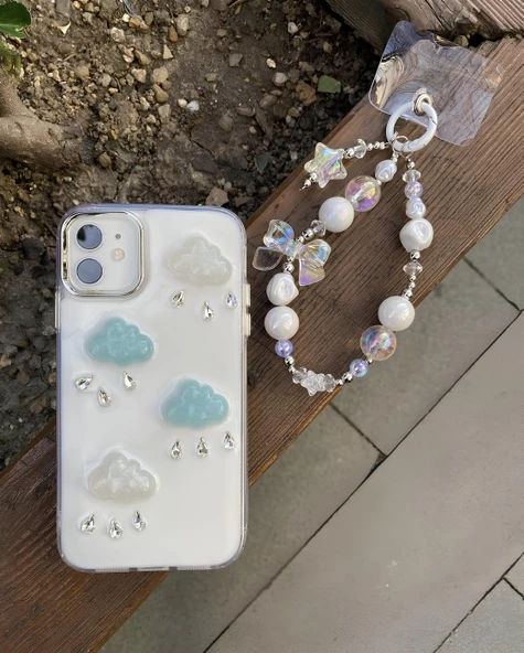 Luxe White Case Rain iPhone 11