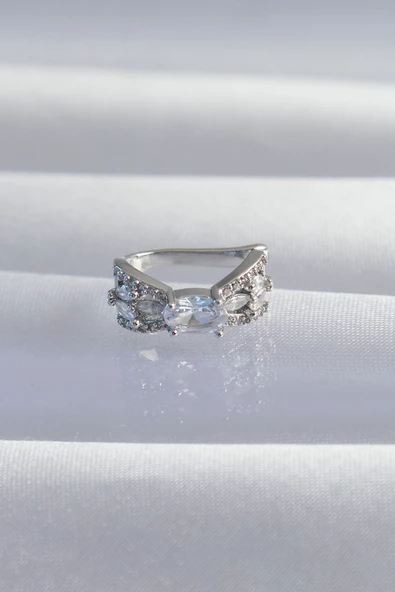 Pirinç Gümüş Renk Zirkon Taş Kaplama Earcuff Küpe - TJ-BKP9336 ürün görseli