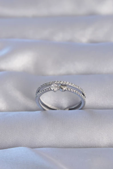 Pirinç Gümüş Renk Zirkon Taşlı Kalpli Su Yolu Model Ayarlanabilir Yüzük - TJ-BYK3220 ürün görseli