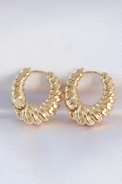 Pirinç Gold Renk Tırtık Detay Bombeli Halka Küpe - TJ-BKP8972 ürün görseli