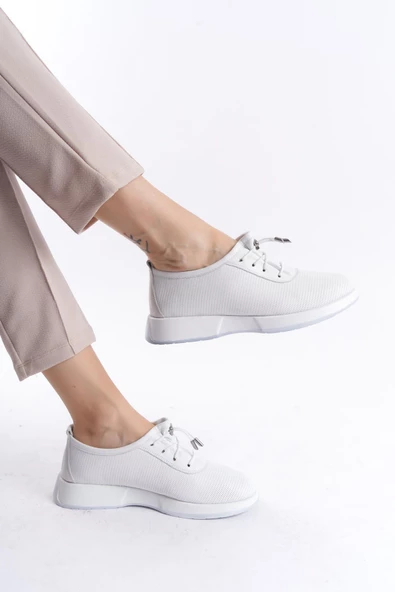 Kadın Hakiki Deri Rahat Taban Akıllı Bağcıklı Günlük Beyaz Spor Ayakkabı Sneaker